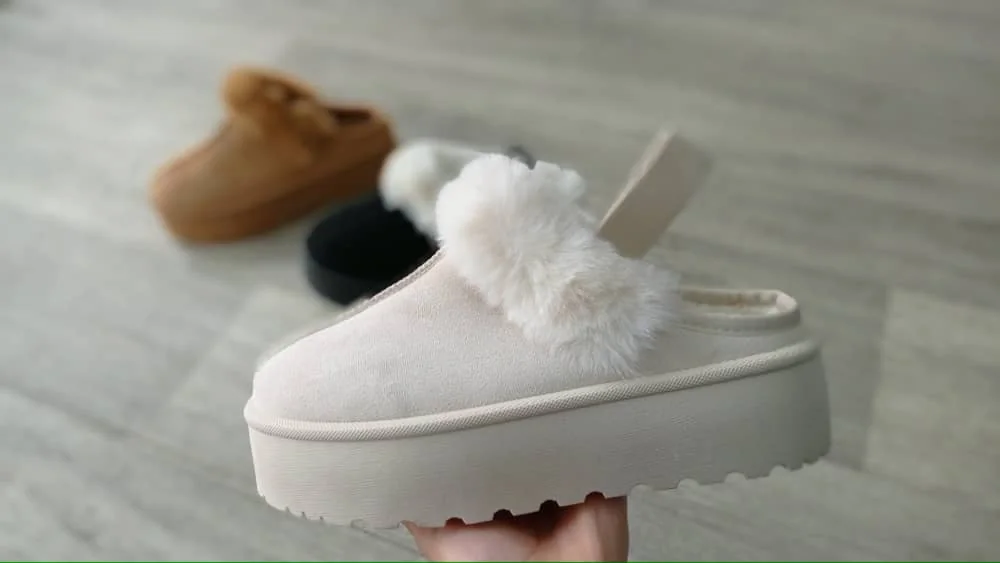 UGG 726 BEIGE