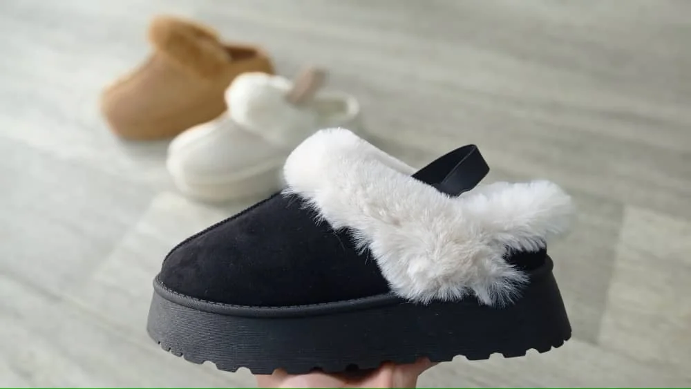 UGG 156 BLACK